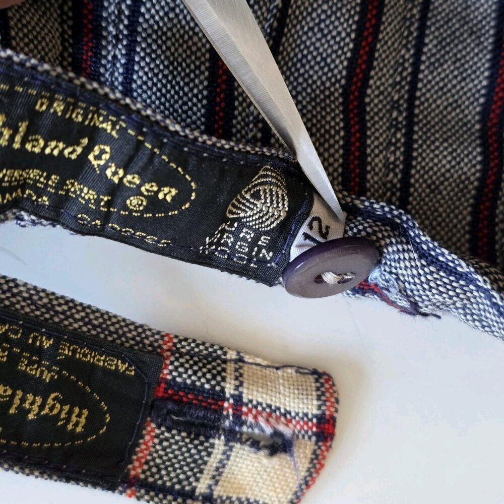 Highland Queen Plaid Reversible Pleated Skirt Womens 12 Blue Red White VTG FLAWS - Picture 8 of 16